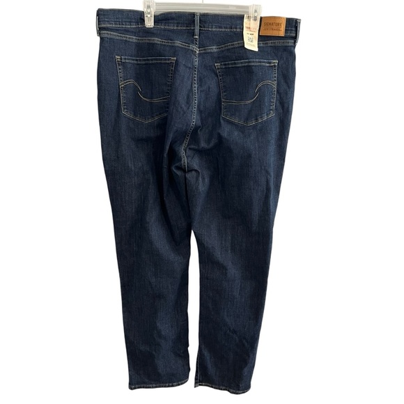 3/$30 🍂 Levi’s Stratus High Rise Straight Jeans - Picture 5 of 8